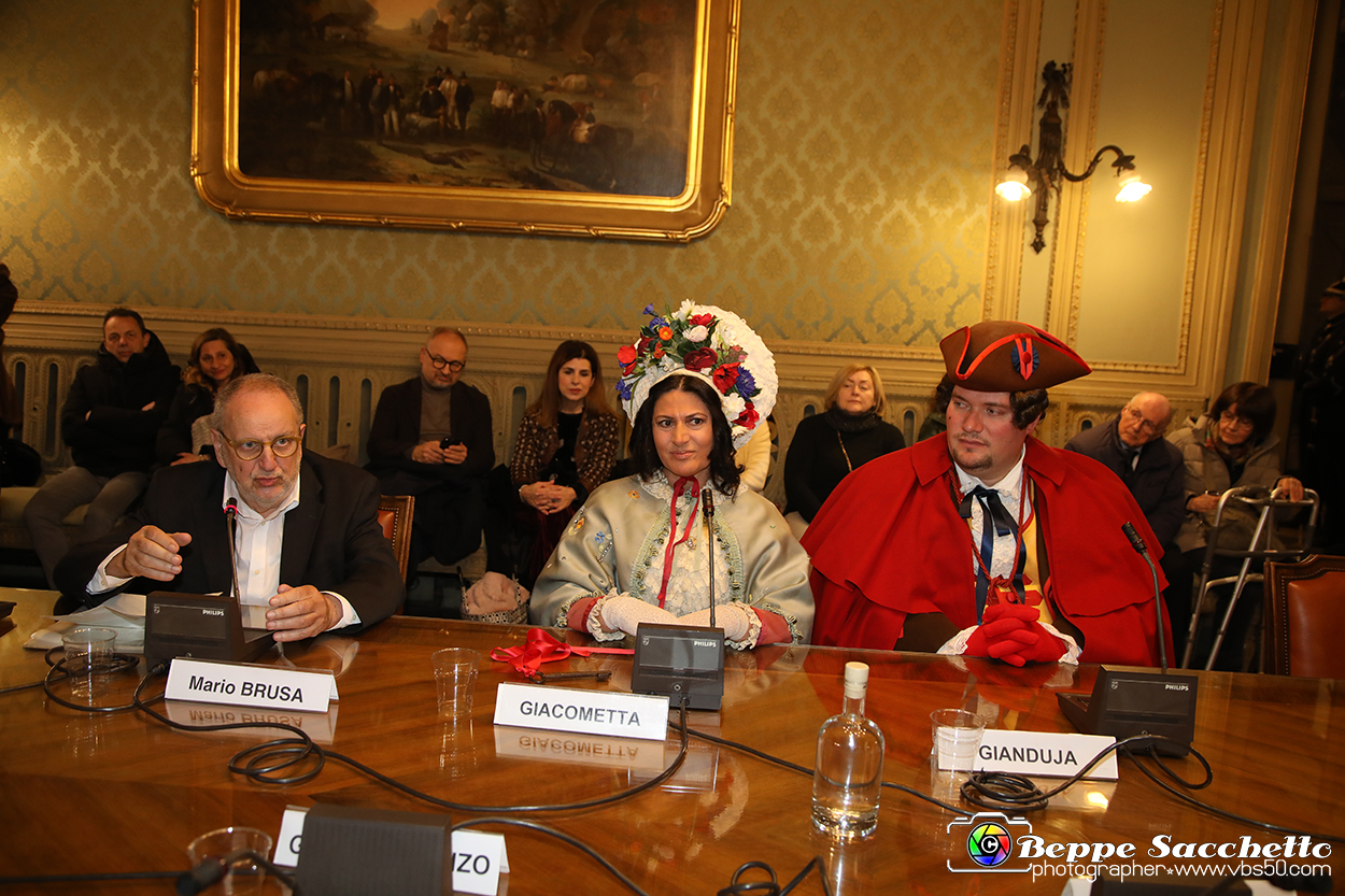 VBS_3573 - Investitura Ufficiale Gianduja e Giacometta Famija Turineisa - Carnevale di Torino 2024.jpg